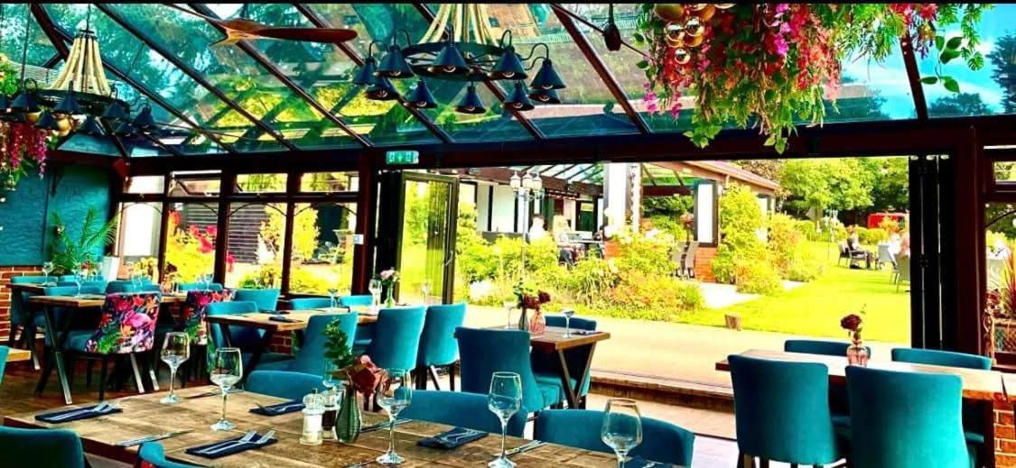 The Stanwick Hotel Екстер'єр фото